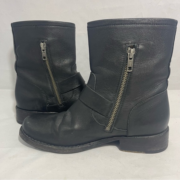 Frye | Short Black Leather Boots with Buckle and Side Zipper Size 7 - Picture 5 of 11